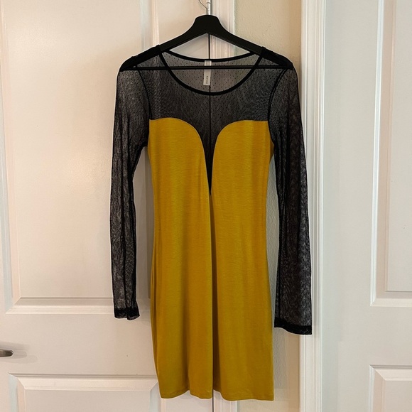 💛 Y2K Vintage Circa 2004 Yellow and Black Mesh long sleeve bodycon dress - Picture 4 of 14
